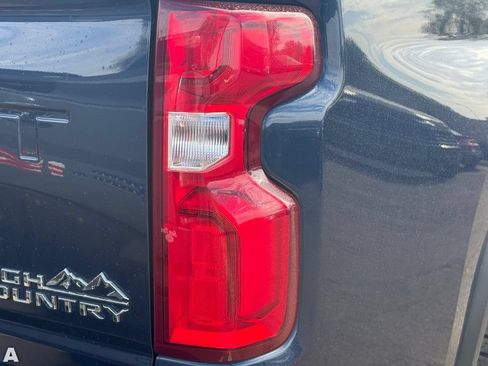 Used 2020 Chevrolet Silverado 3500 High Country w/ Technology Package AWD/4WD image 11