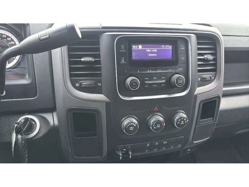 Used 2018 RAM 2500 Tradesman w/ Chrome Appearance Group image 15