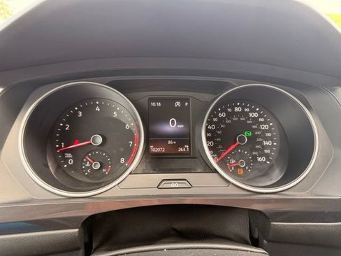 Used 2019 Volkswagen Tiguan SE w/ Panoramic Sunroof Package AWD/4WD image 20