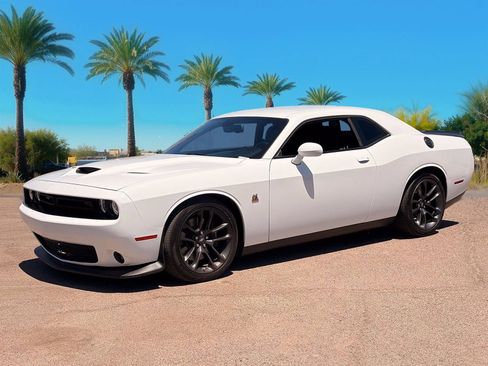 Used 2021 Dodge Challenger R/T Scat Pack w/ Plus Package RWD image 31