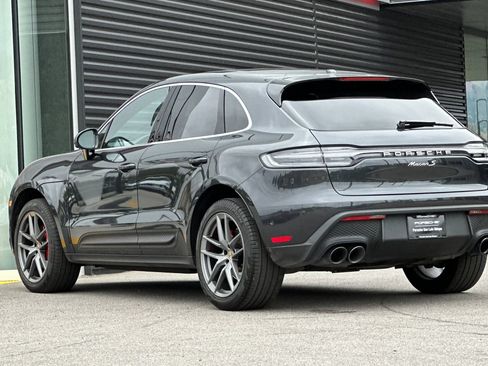 Certified 2023 Porsche Macan S AWD/4WD image 3