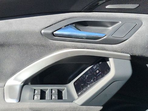 New 2025 Audi SQ5 Premium Plus image 19