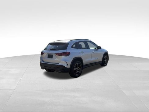 Certified 2022 Mercedes-Benz GLA 250 4MATIC image 5