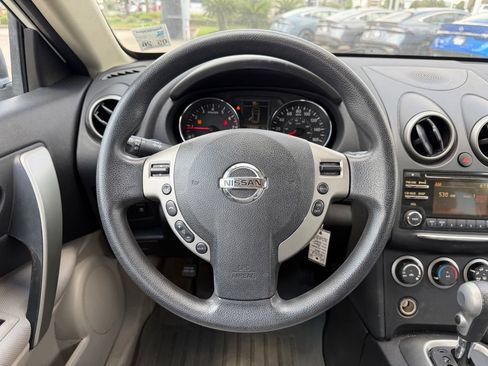 Used 2015 Nissan Rogue S w/ Convenience Package FWD image 11