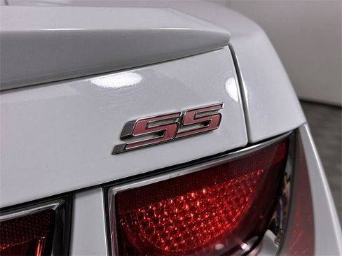 Used 2010 Chevrolet Camaro SS w/ RS Package image 31