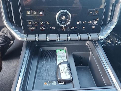 New 2025 GMC Acadia Elevation w/ Elevation Premium Package image 33