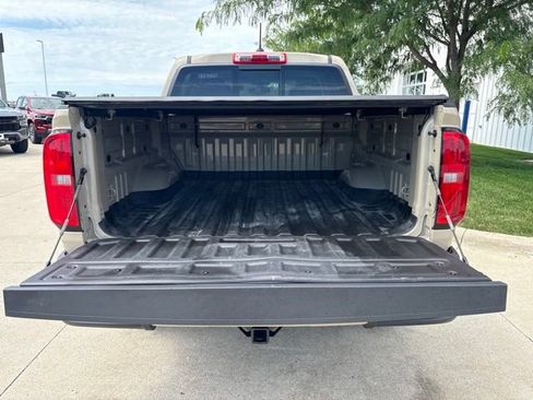 Used 2022 Chevrolet Colorado Z71 AWD/4WD image 23