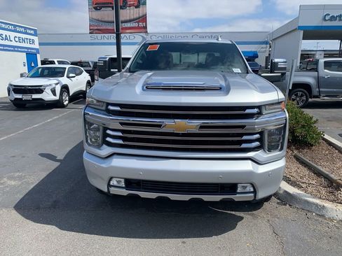 Used 2020 Chevrolet Silverado 2500 High Country w/ Z71 Off-Road Package AWD/4WD image 3