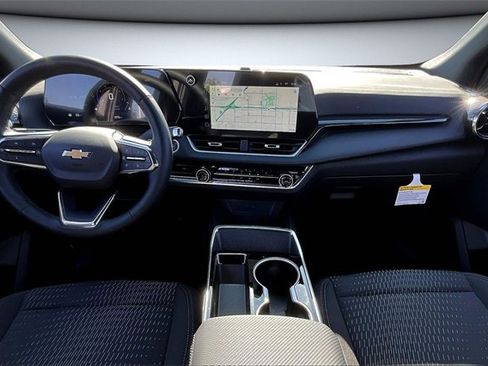 Used 2025 Chevrolet Equinox LT image 7