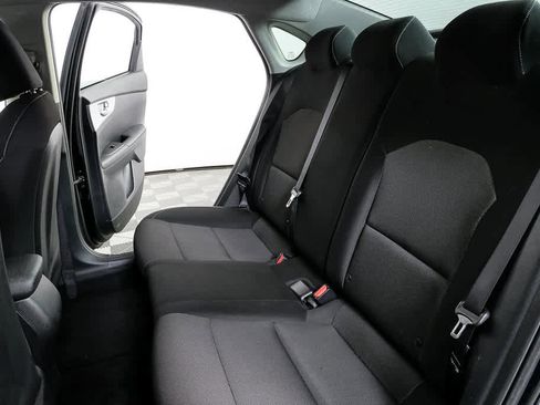 Used 2024 Kia Forte LXS w/ LXS Technology Package FWD image 18