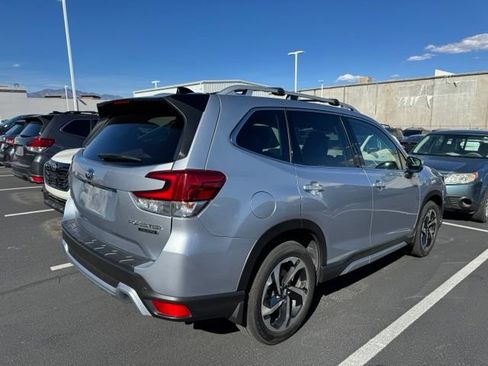 Used 2024 Subaru Forester Touring w/ POP Package 3 AWD/4WD image 3