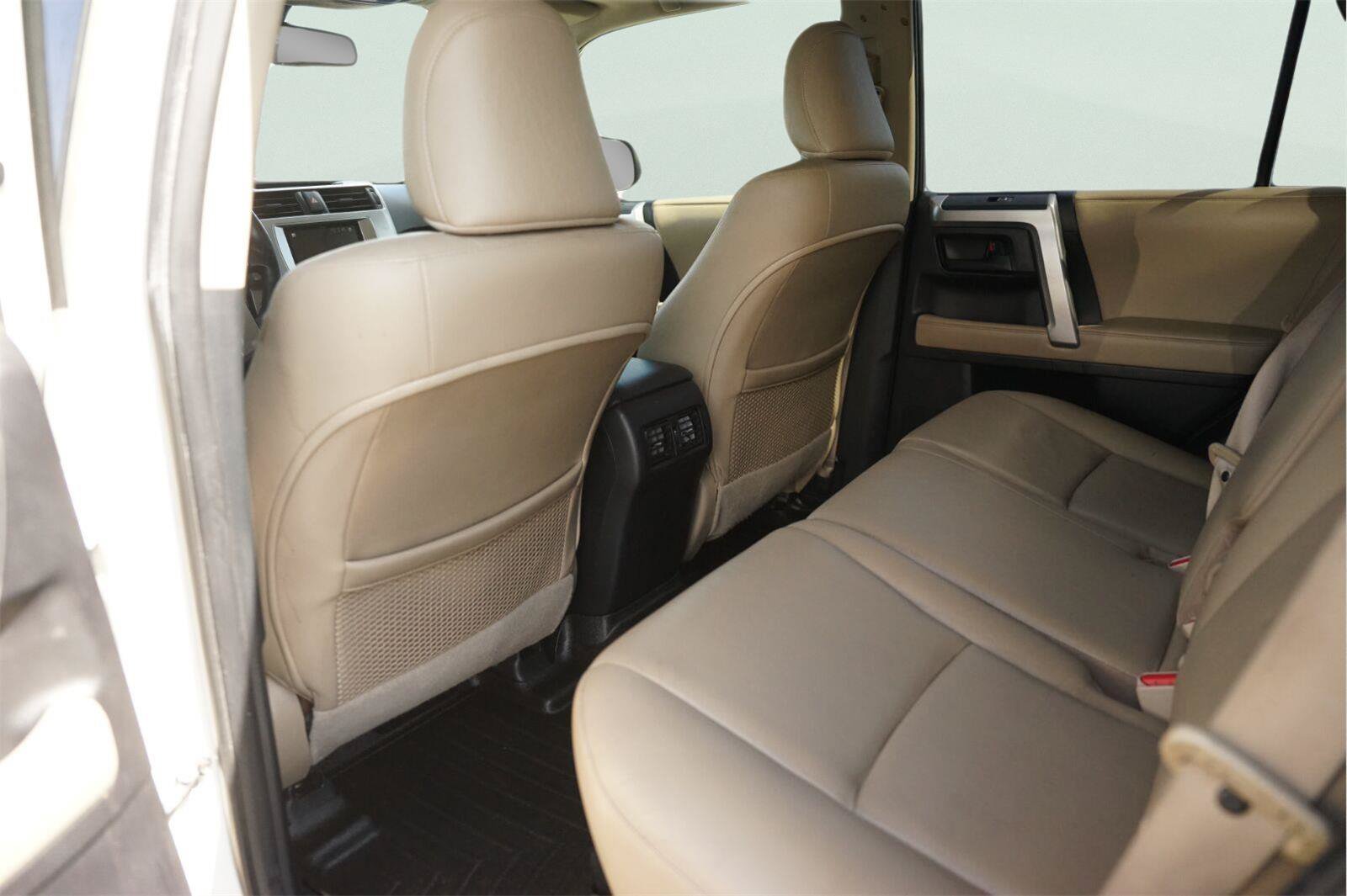 Used 2012 Toyota 4Runner Limited AWD/4WD image 12