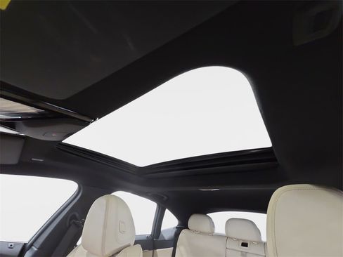 Used 2023 BMW i4 eDrive35 image 28