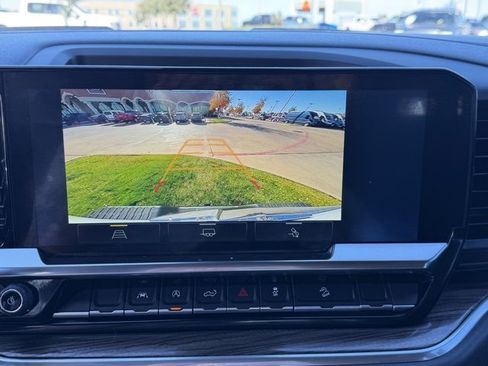 Used 2024 Chevrolet Silverado 1500 LT Trail Boss w/ Convenience Package II image 16