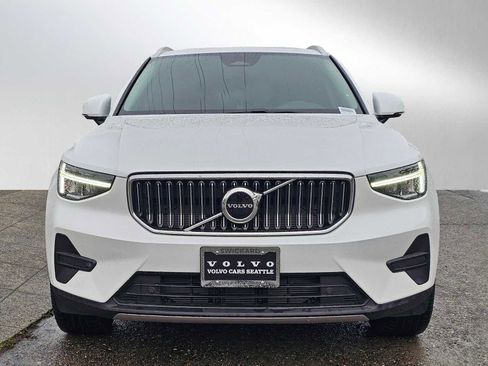 Used 2025 Volvo XC40 B5 Core w/ Protection Package Premier image 8