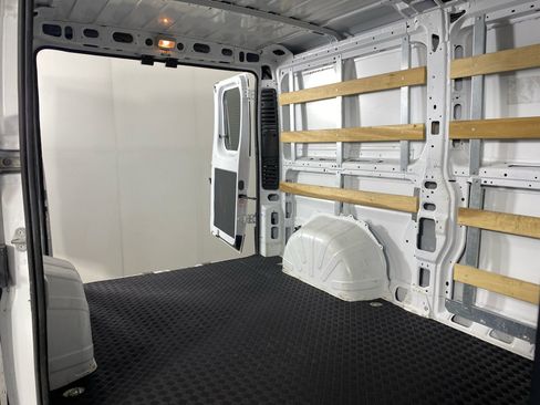 Used 2025 RAM ProMaster 2500 w/ U-Haul Equipment Group FWD image 19