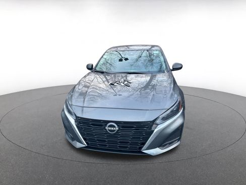 Used 2025 Nissan Altima 2.5 SV image 5