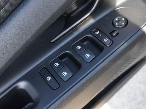 New 2026 Hyundai Elantra SEL Sport Premium FWD image 10