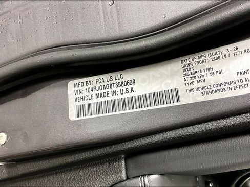 New 2026 Jeep Grand Cherokee Laredo image 9