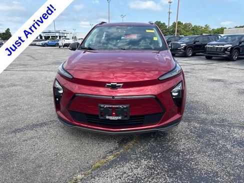 Used 2022 Chevrolet Bolt EUV Premier w/ Launch Edition FWD image 8