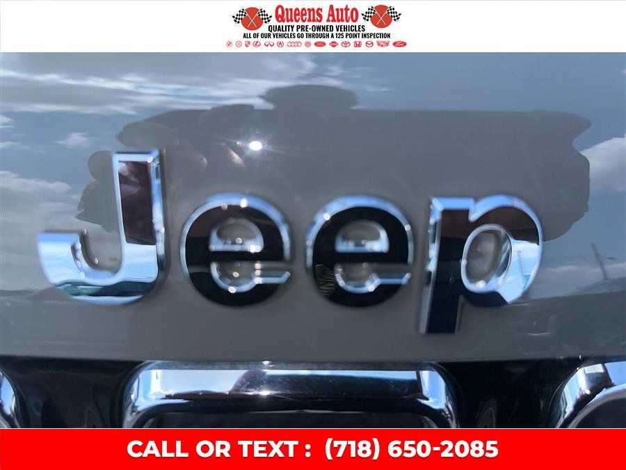 Used 2022 Jeep Compass Limited AWD/4WD image 34