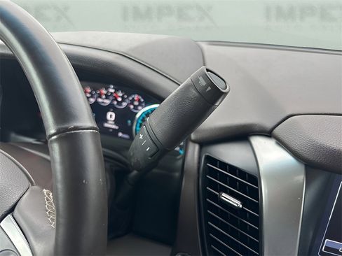 Used 2017 Chevrolet Tahoe LT w/ LT Signature Package image 20