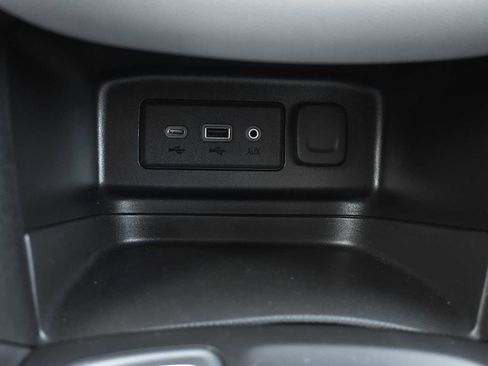 Used 2019 Chevrolet Equinox LT image 20