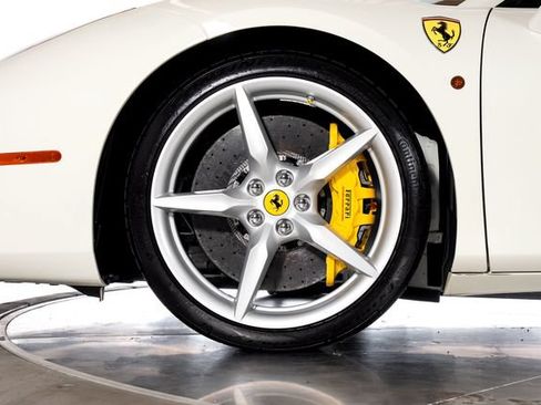 Certified 2018 Ferrari 488 Spider RWD image 18