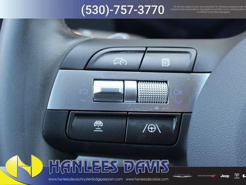 Used 2024 Hyundai Kona SEL FWD image 26