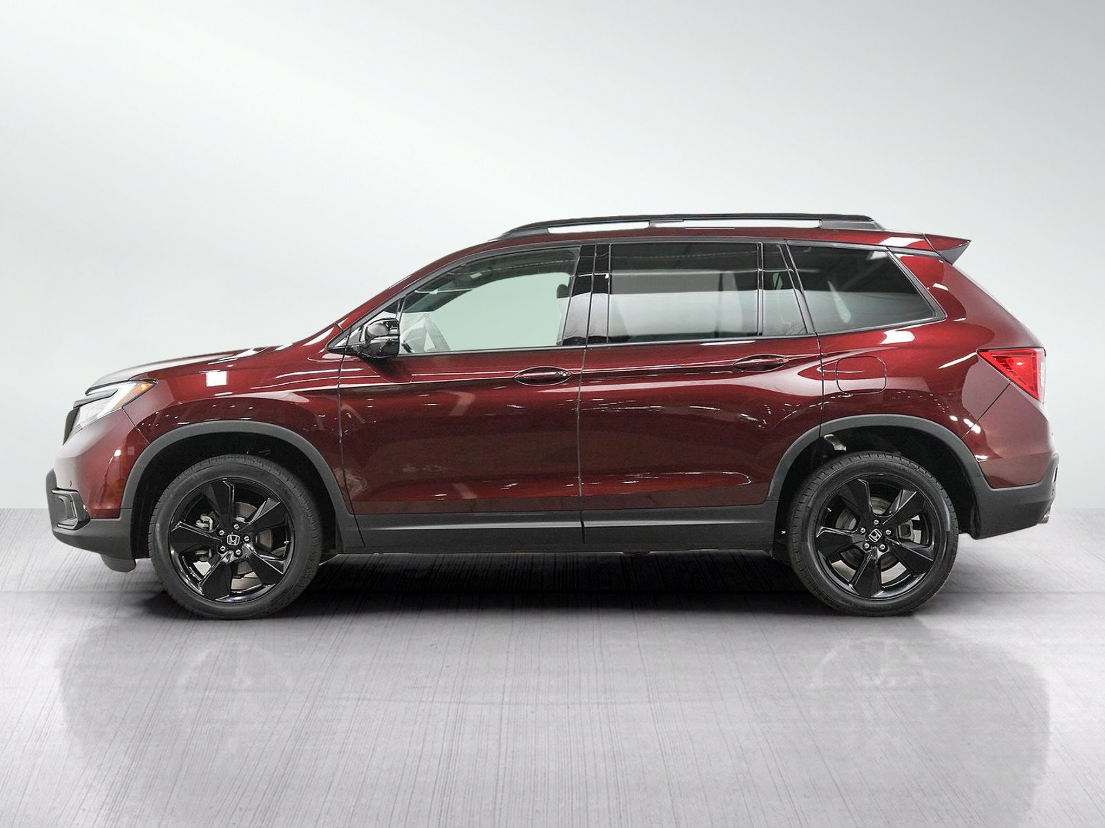 Used 2019 Honda Passport Elite image 2