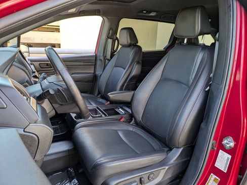 Used 2025 Honda Odyssey Sport-L image 23