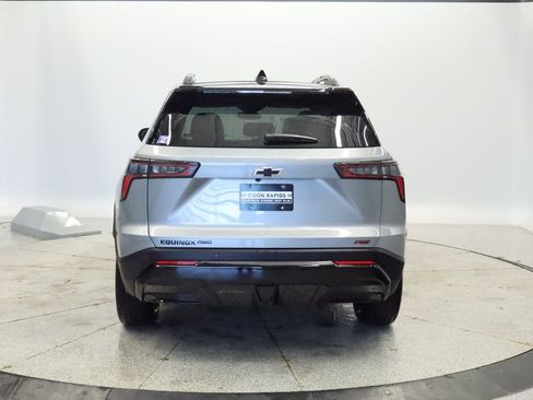 Used 2025 Chevrolet Equinox RS w/ Convenience Package III AWD/4WD image 4