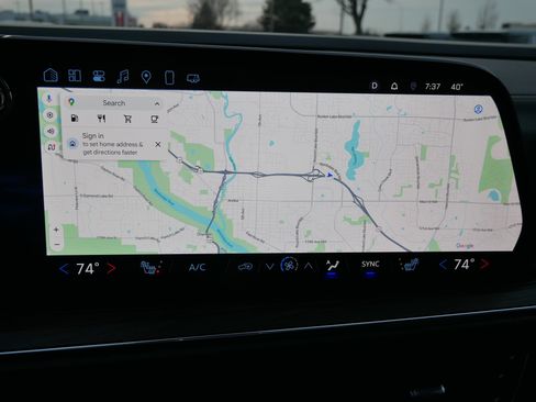 Certified 2025 Chevrolet Tahoe Z71 w/ Comfort Package image 19