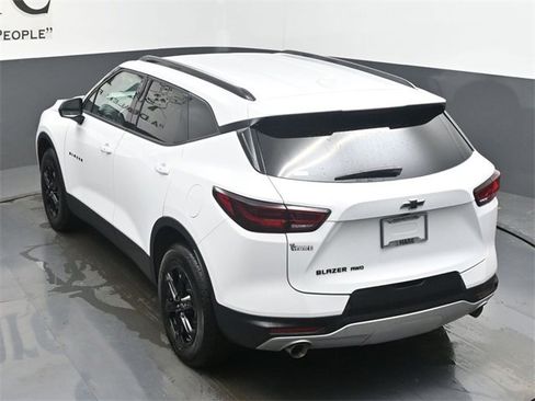 New 2025 Chevrolet Blazer LT w/ Midnight/Sport Edition image 19