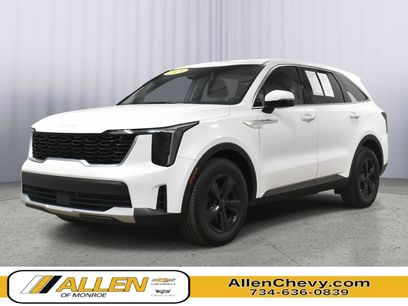 Used 2025 Kia Sorento LX
