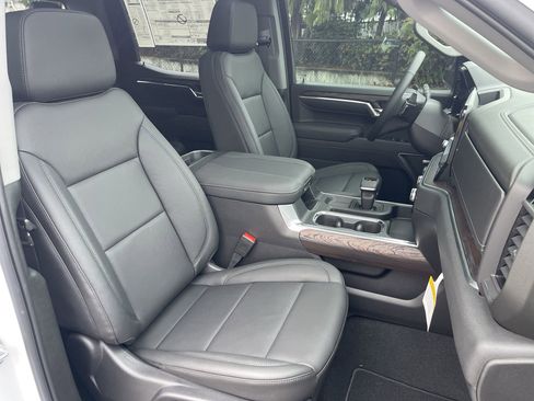 New 2026 GMC Sierra 1500 SLT image 64