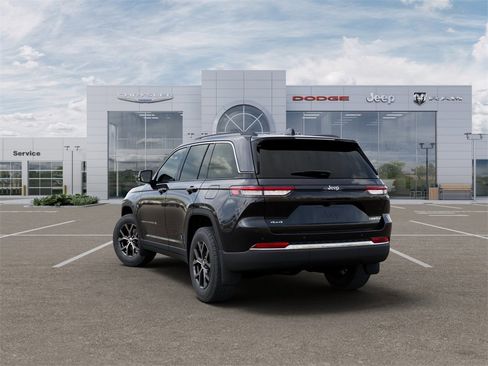 New 2025 Jeep Grand Cherokee Limited w/ MOPAR Finishing Package image 3