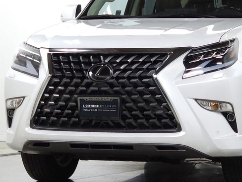 Used 2023 Lexus GX 460 Premium w/ Premium Package image 4