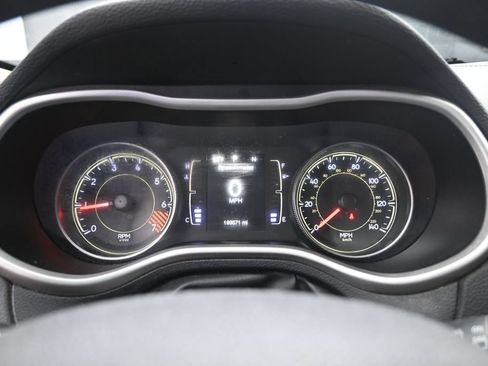 Used 2014 Jeep Cherokee Sport FWD image 10