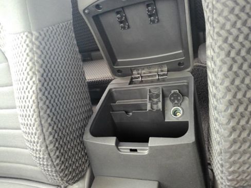 Used 2017 Nissan Frontier SV RWD image 42