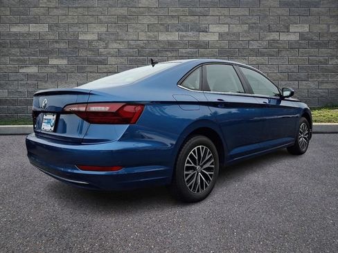 Used 2020 Volkswagen Jetta SE w/ SE Cold Weather Package FWD image 6