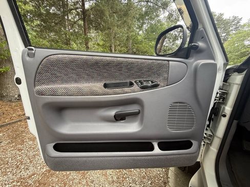 Used 1998 Dodge Ram 2500 Truck 4x4 Regular Cab image 13