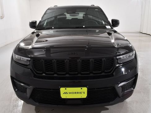 Used 2023 Jeep Grand Cherokee Altitude AWD/4WD image 3