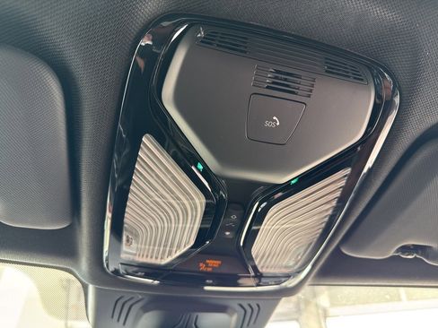 Used 2023 BMW X5 M50i w/ Executive Package image 33