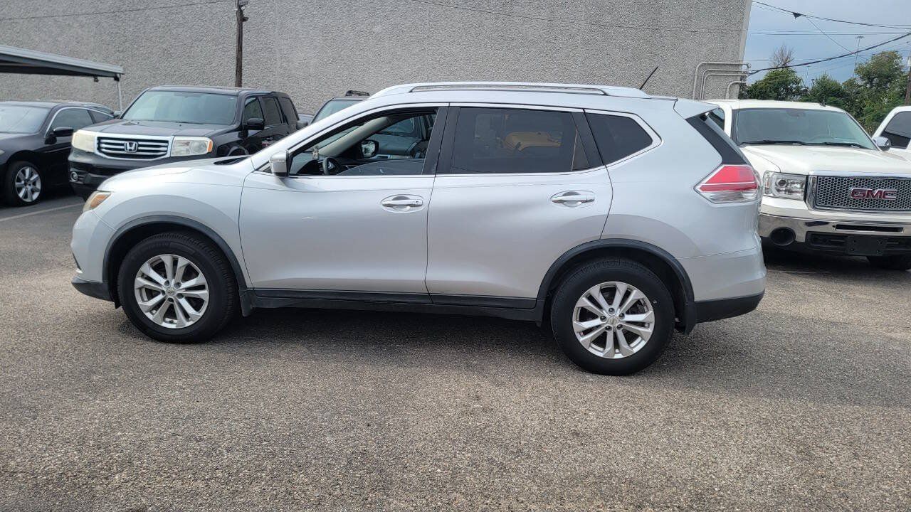 Used 2015 Nissan Rogue SV FWD image 17