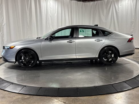 Used 2024 Honda Accord Sport image 8