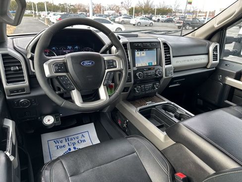 Used 2018 Ford F250 Lariat w/ Lariat Value Package image 29