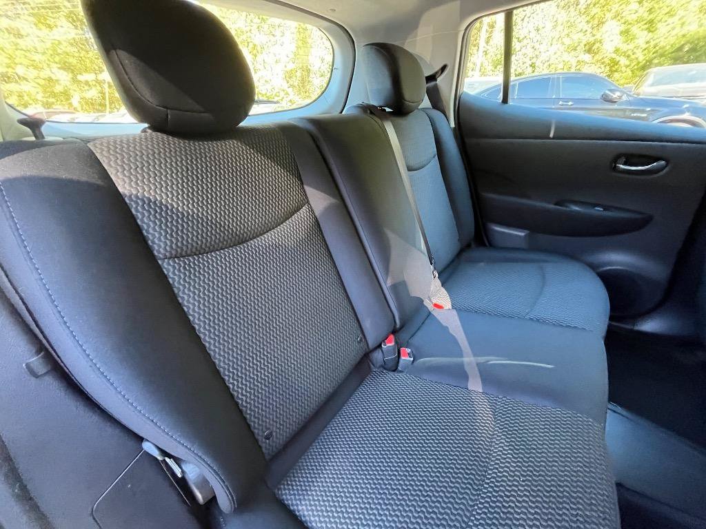 Used 2015 Nissan Leaf S w/ Charge Package FWD image 34