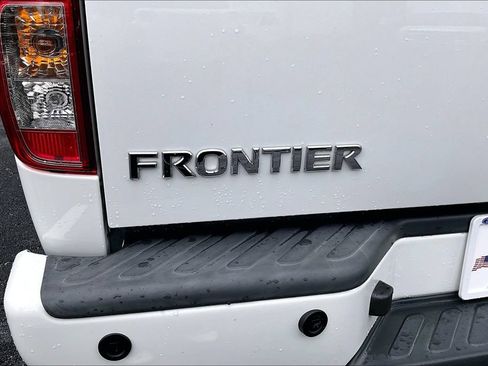 Used 2020 Nissan Frontier PRO-4X w/ Pro-4x Utility Package AWD/4WD image 26