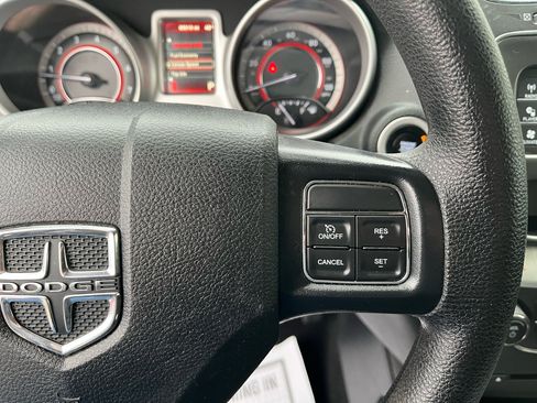 Used 2019 Dodge Journey SE w/ Blacktop Package image 28